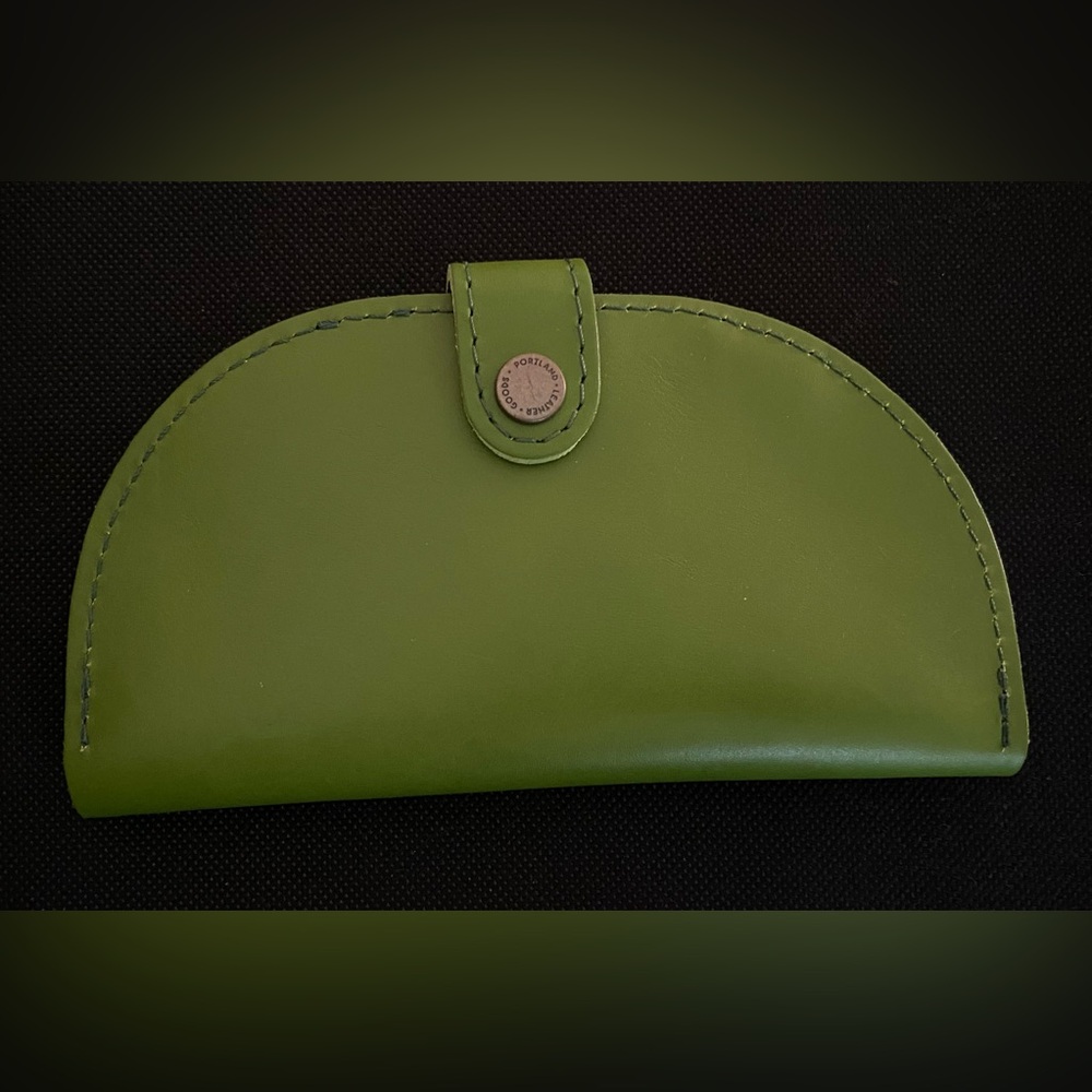 Portland Leather Goods Almost Perfect Quesadilla Wallet - Green Apple.